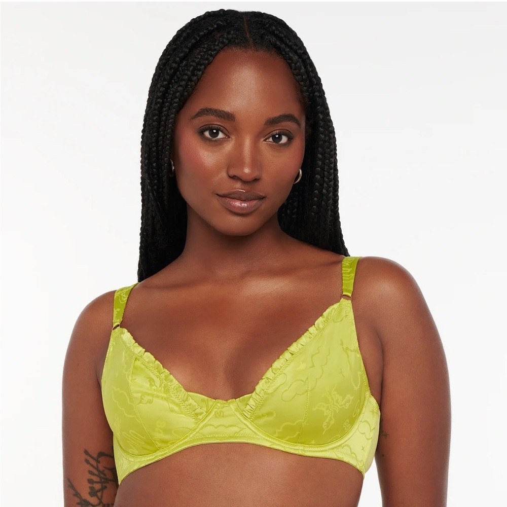 NWT savage x fenty green bra